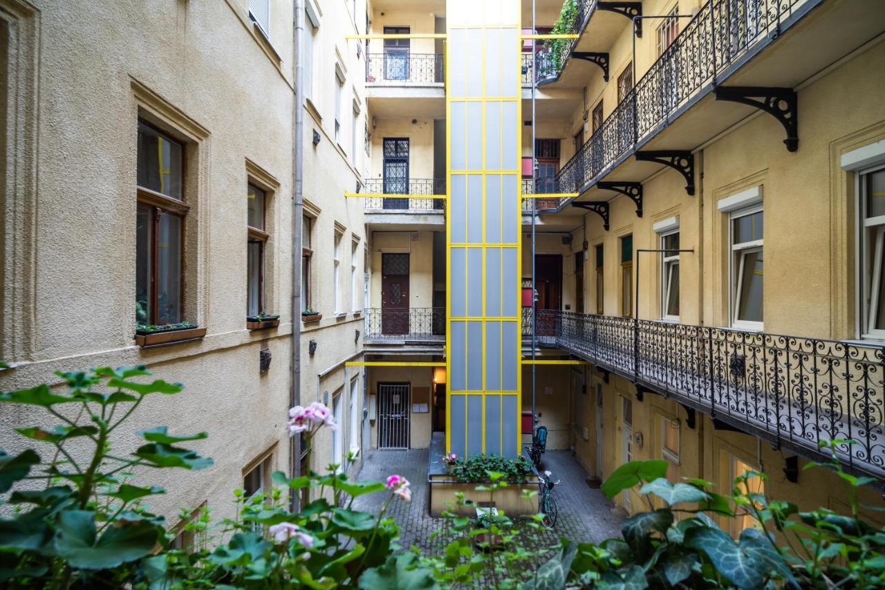 Casa Natura Downtown Budapeste Exterior foto